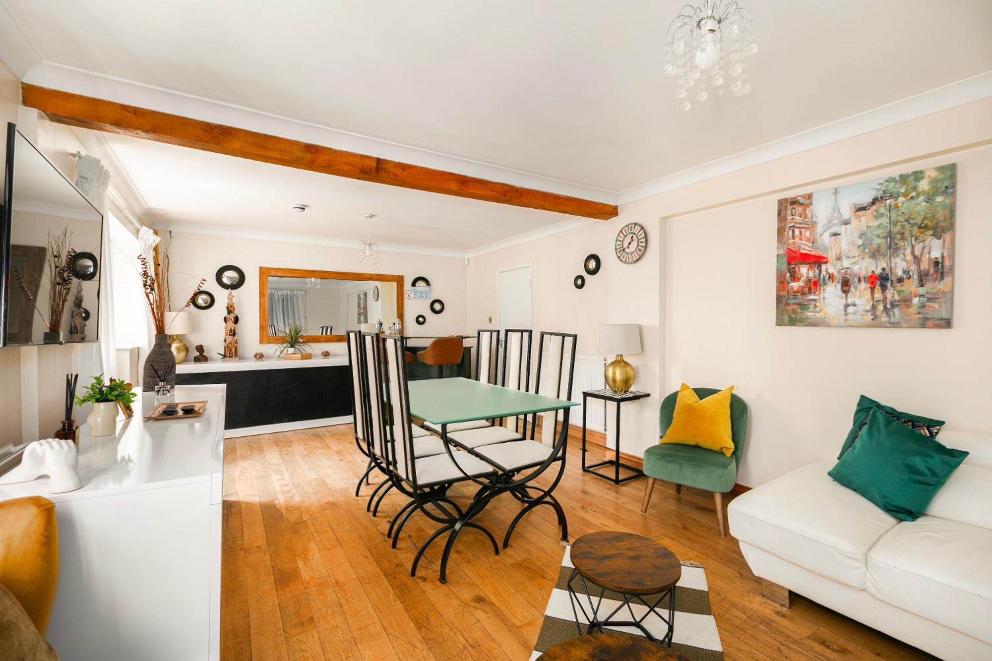 Rural Lodge Stay In Windsor! Hot Tub! Sleeps 20 Bray Εξωτερικό φωτογραφία